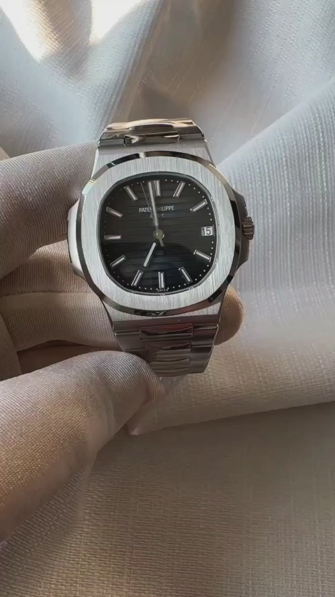 Patek Philippe Nautilus Steel Edition | Luxury Deals Flat 20% OFF Ramadan Special Deal ✨🔥